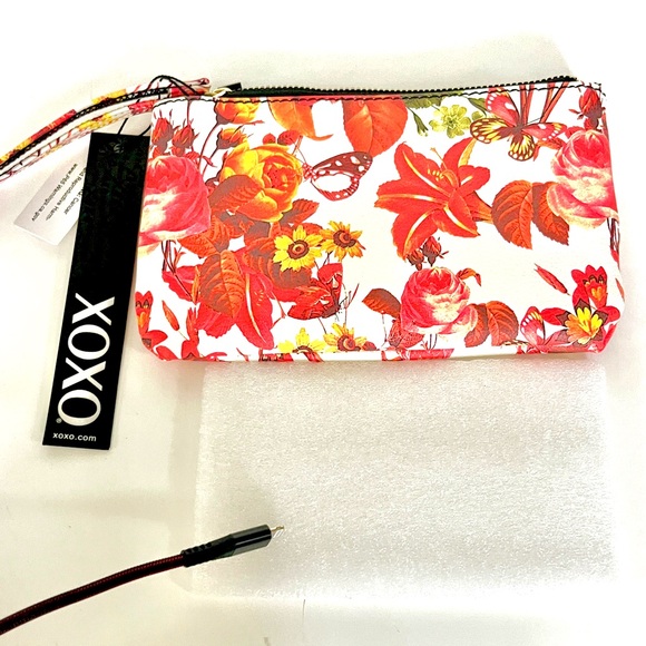 XOXO WRISTLET — multicolor pilled leather. Holds iPhone 13 (see last pic size) - Picture 5 of 5